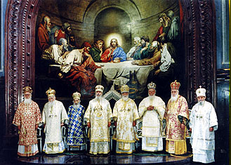 Предстоятели Поместных Православных Церквей Храм Христа Спасителя. 19 августа 2000 г.