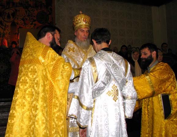 чтецы в церкви