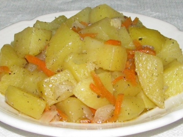 Картофель с тушенкой рецепт в мультиварке